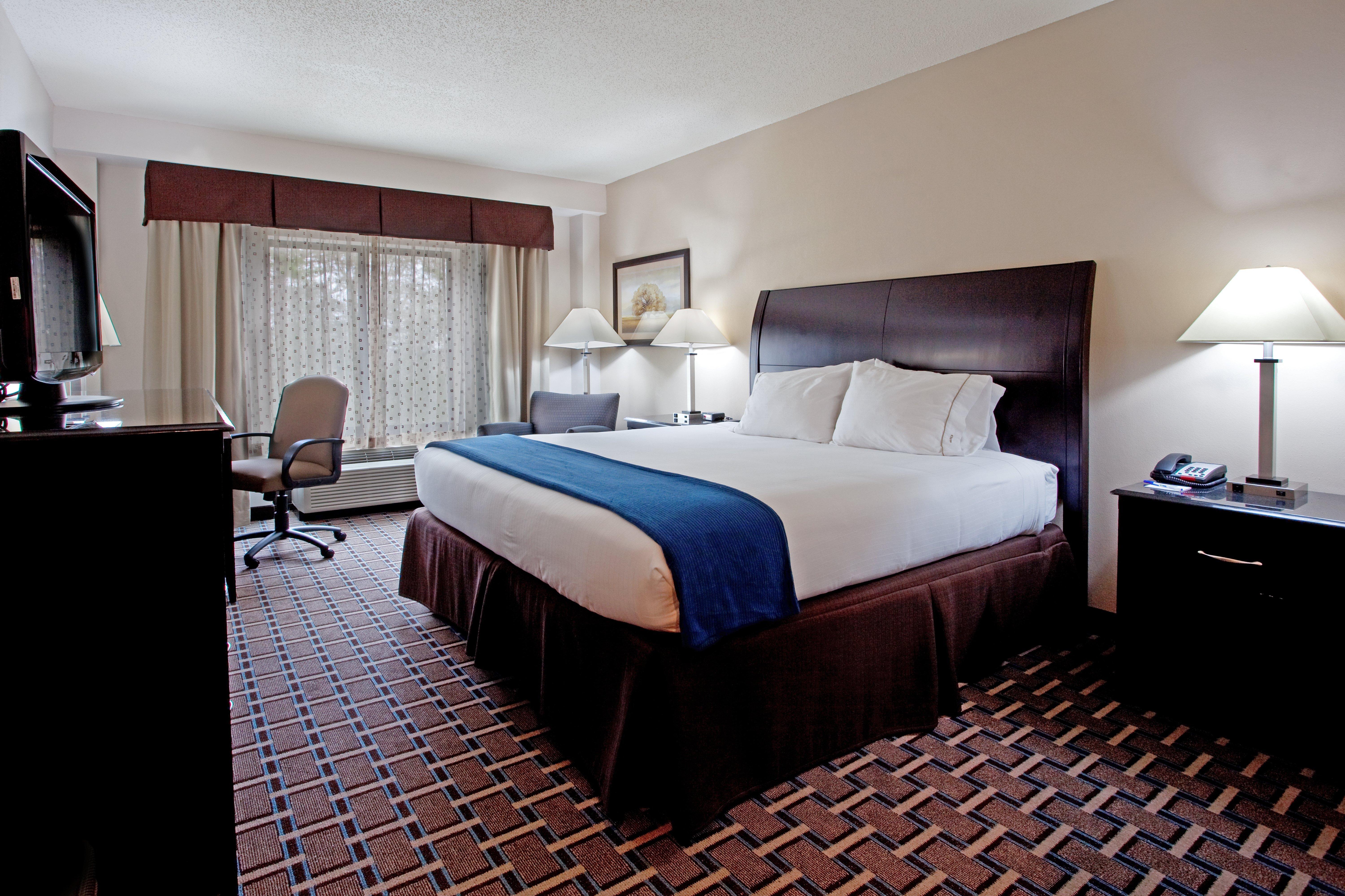 Holiday Inn Express Hotel & Suites Hope Mills-Fayetteville Airport By Ihg Bagian luar foto
